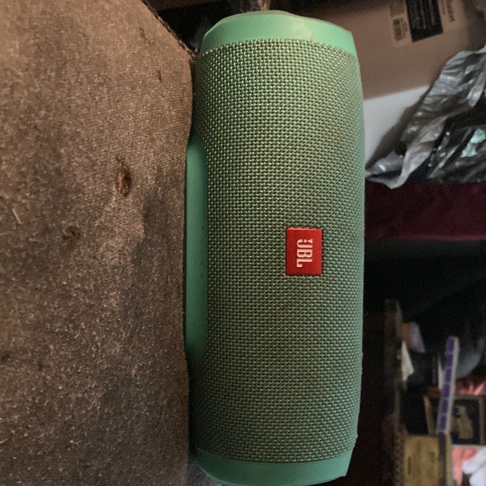 Powerful and beautiful sound with this JBL Bluetooth speaker! Absolutely Amazing